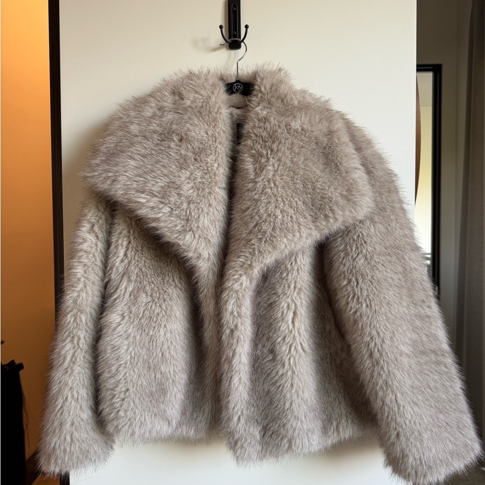 Zara Gray Faux Fur Jacket